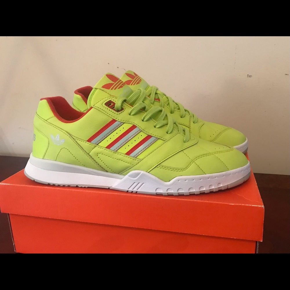Adidas originals torsion comp size 10.5